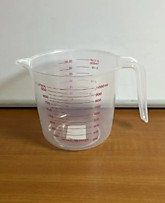 Кружка мерная пласт. 1л 9002